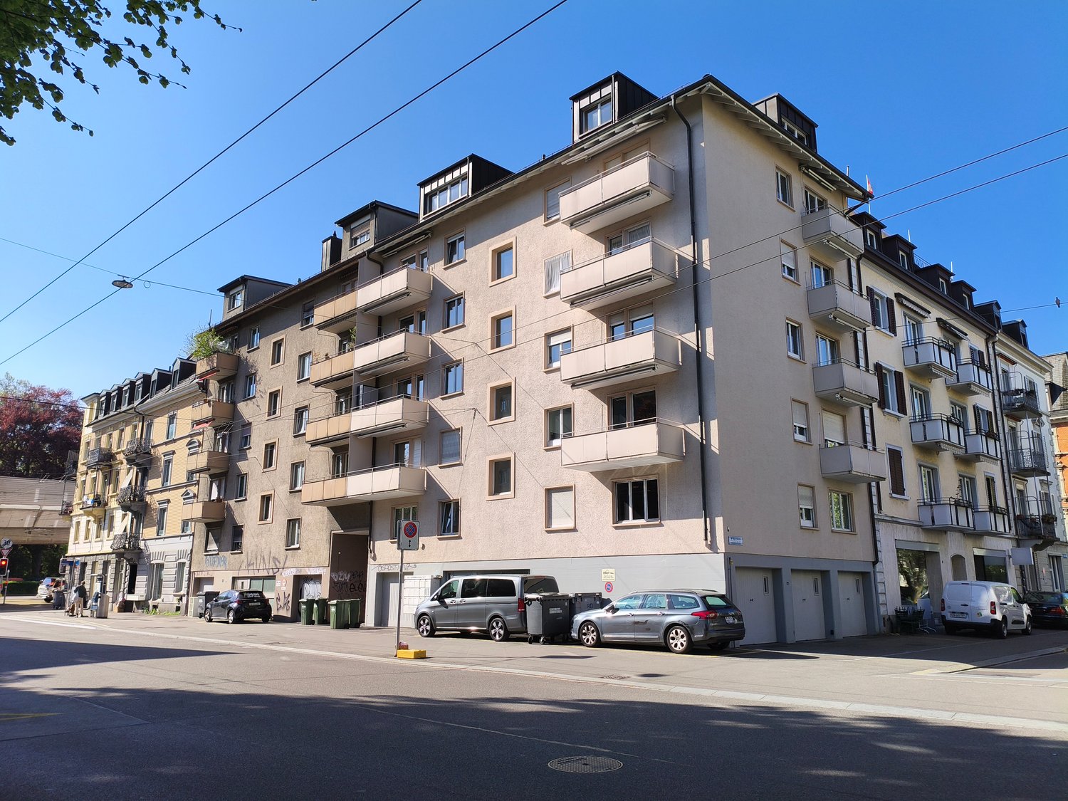 1 room apartment, Foto 1 von 10