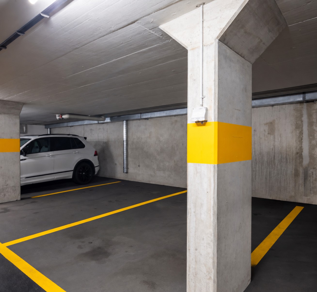 Underground slot