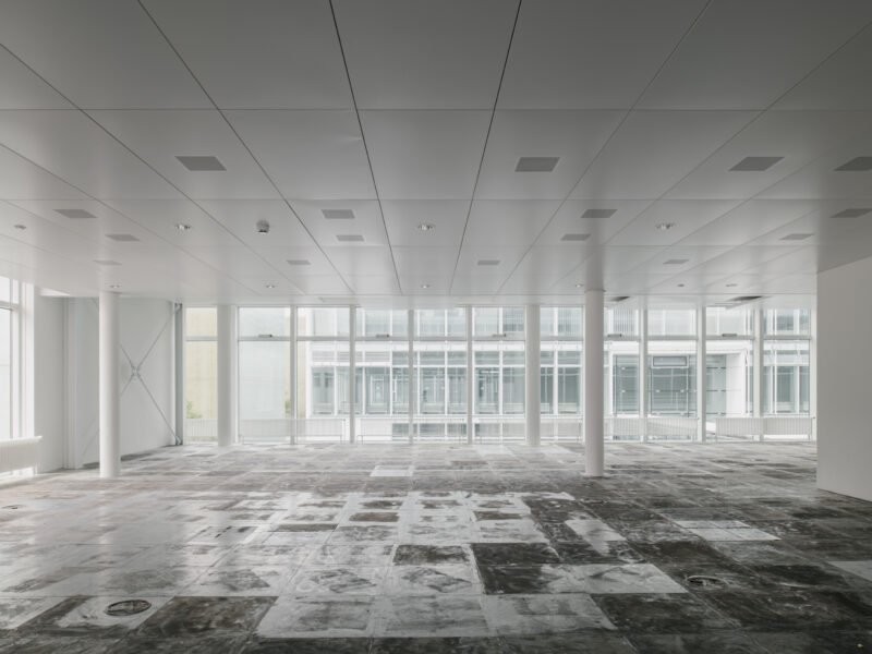 815m² commercial, Foto 1 von 3