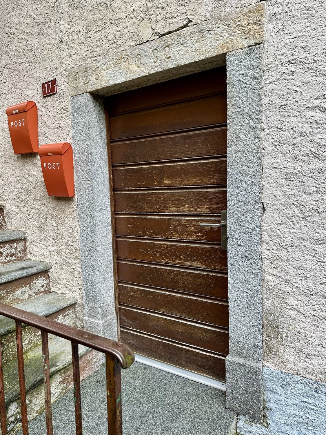 3 rooms furnished flat