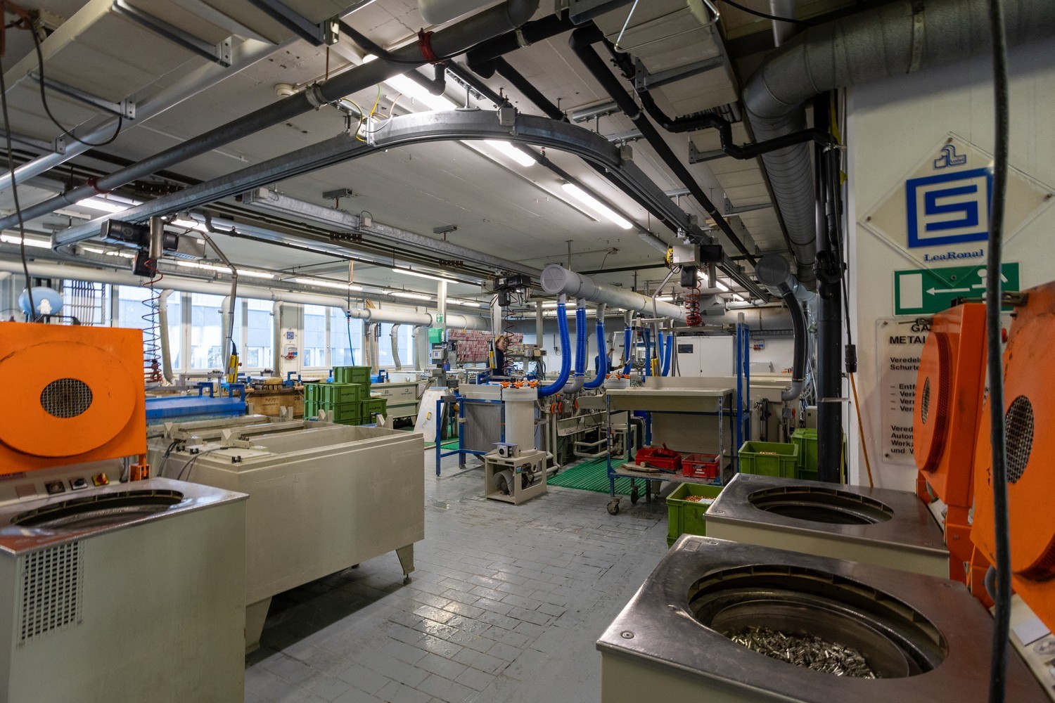 1030m² commercial