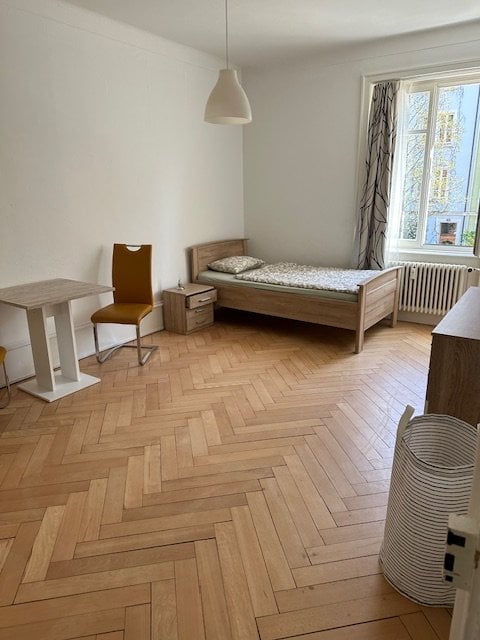 1 room single room, Foto 2 von 4
