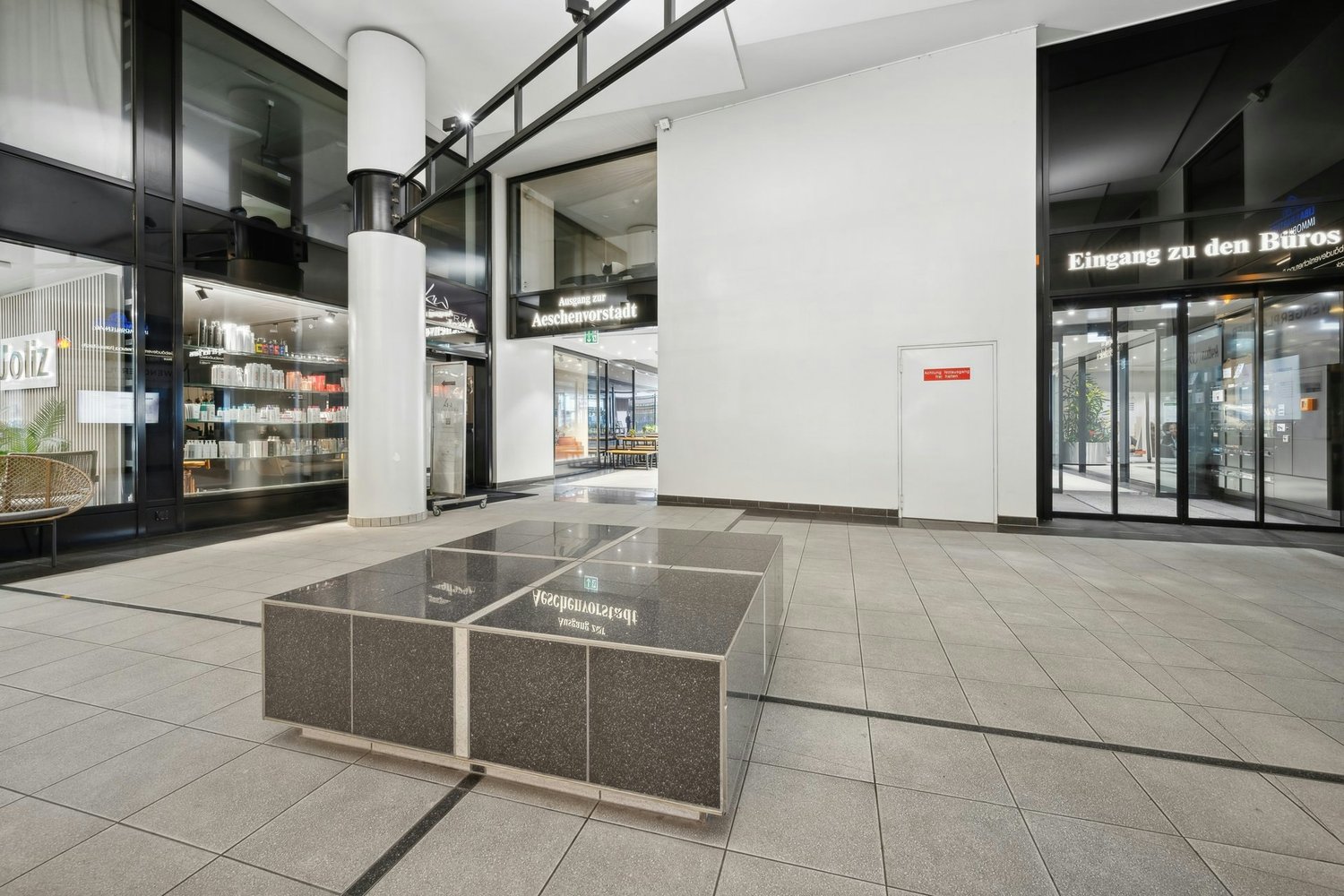 95m² office, photo 5 of 8
