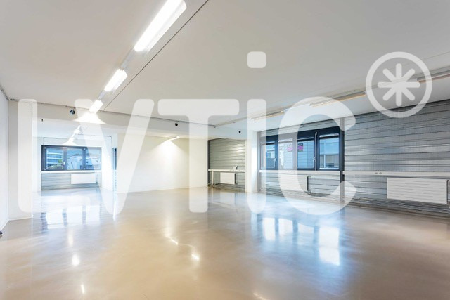 700m² atelier, Foto 1 von 5