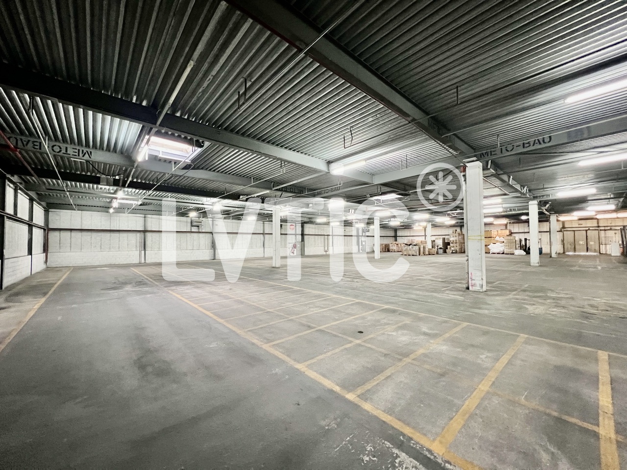 2200m² storage room, Foto 1 von 7