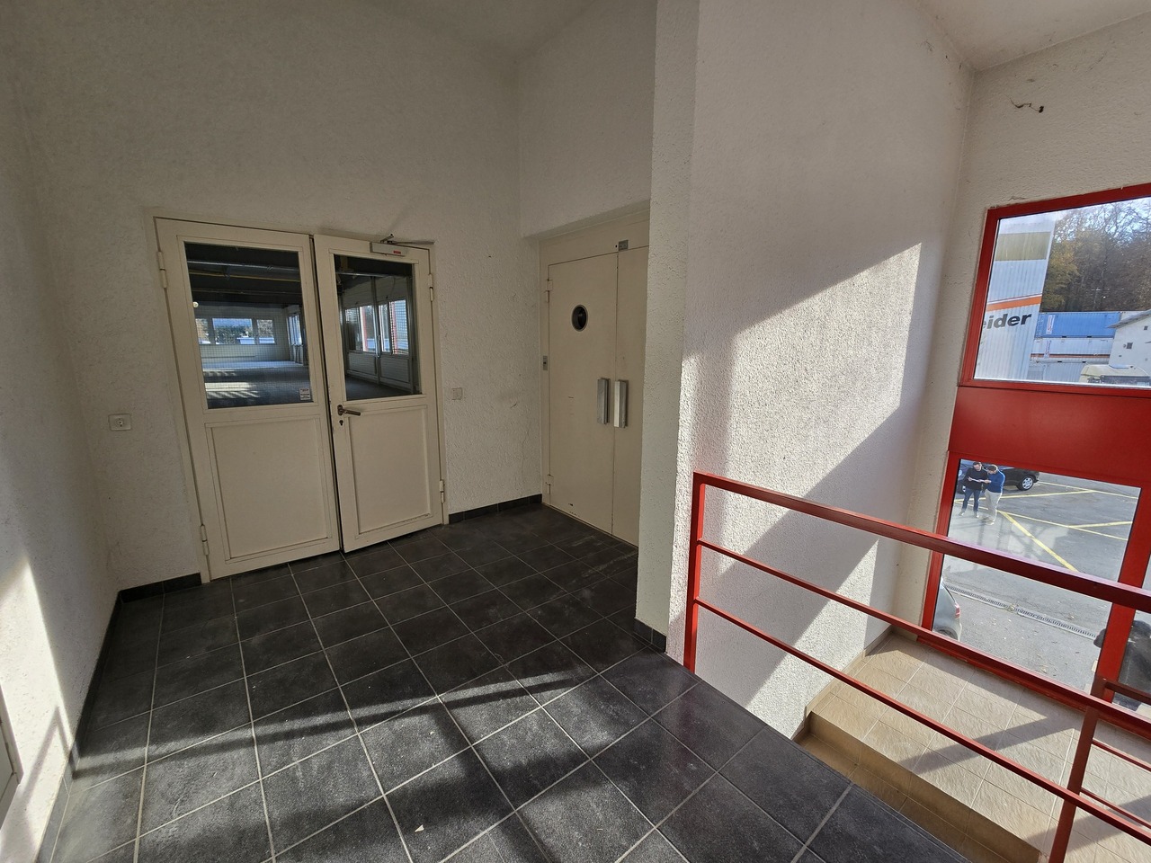 555m² atelier, Foto 5 von 7