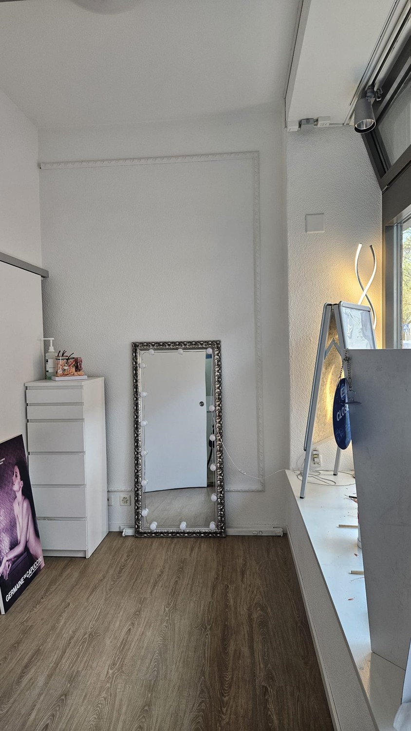 7-7m² commercial