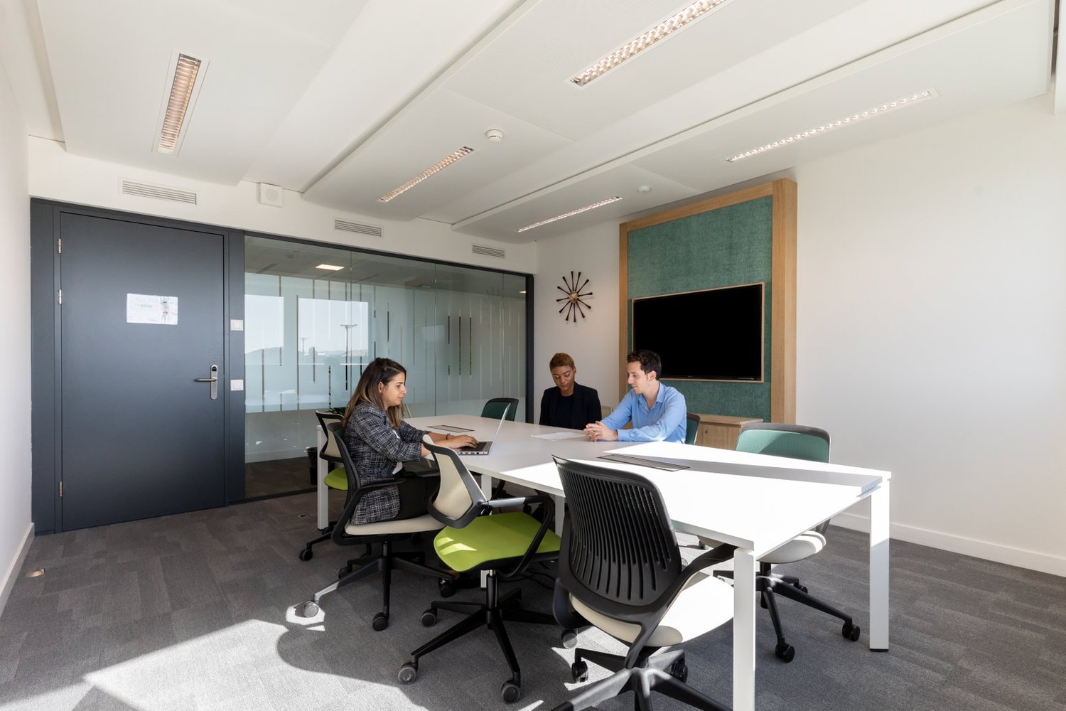 150m² office