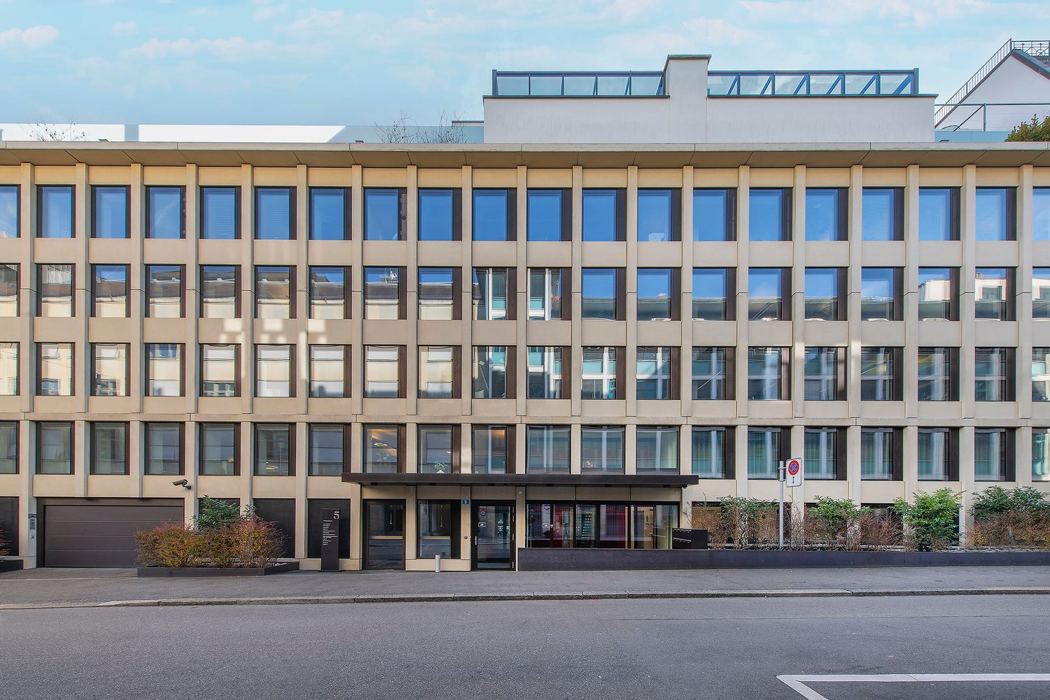 710m² office, Foto 1 von 10