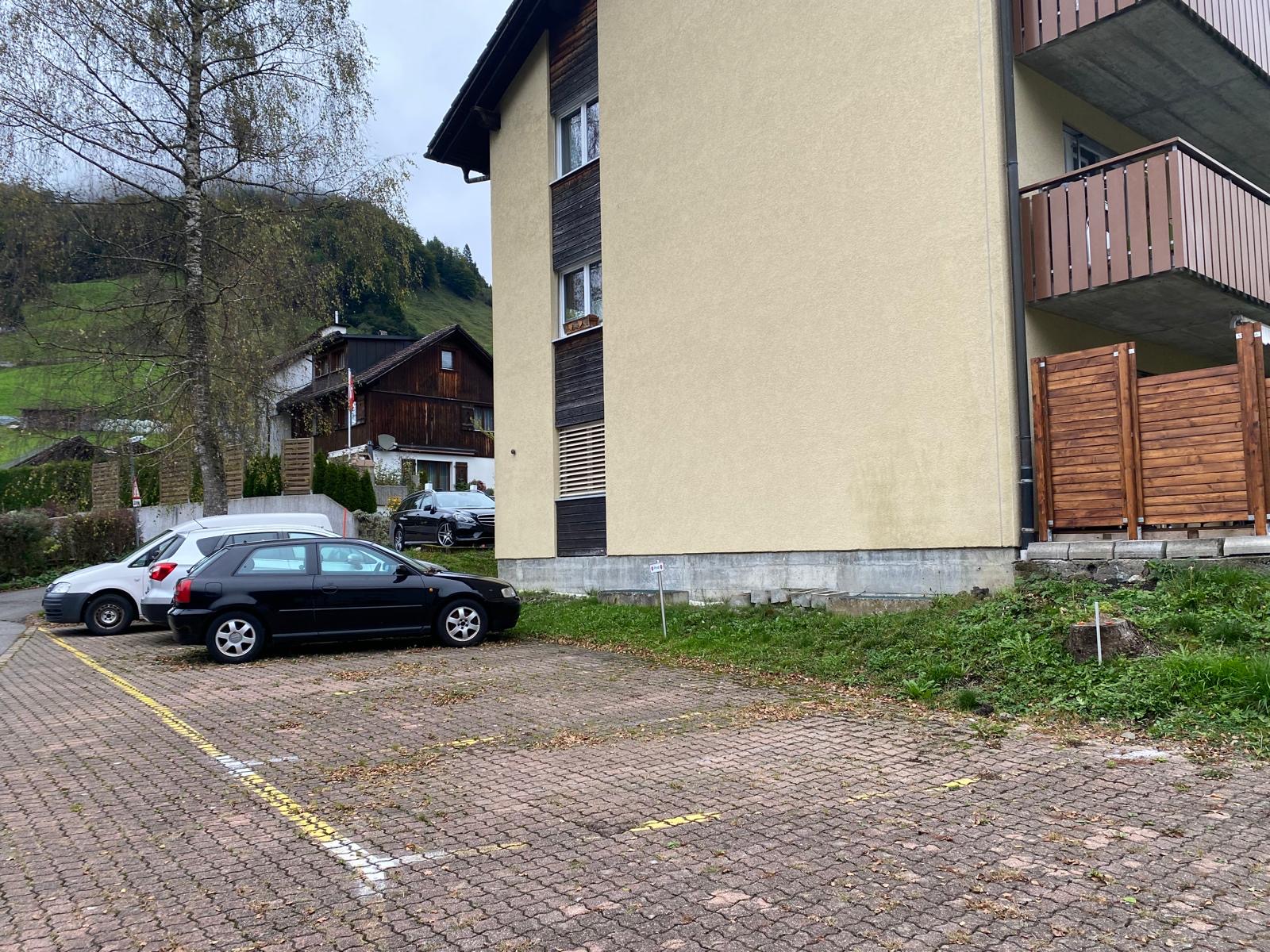 Aussenparkplatz in Vorderthal SZ zu vermieten