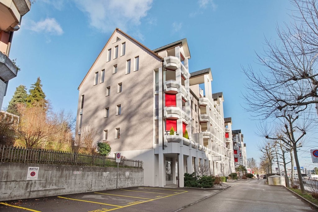 66m² office