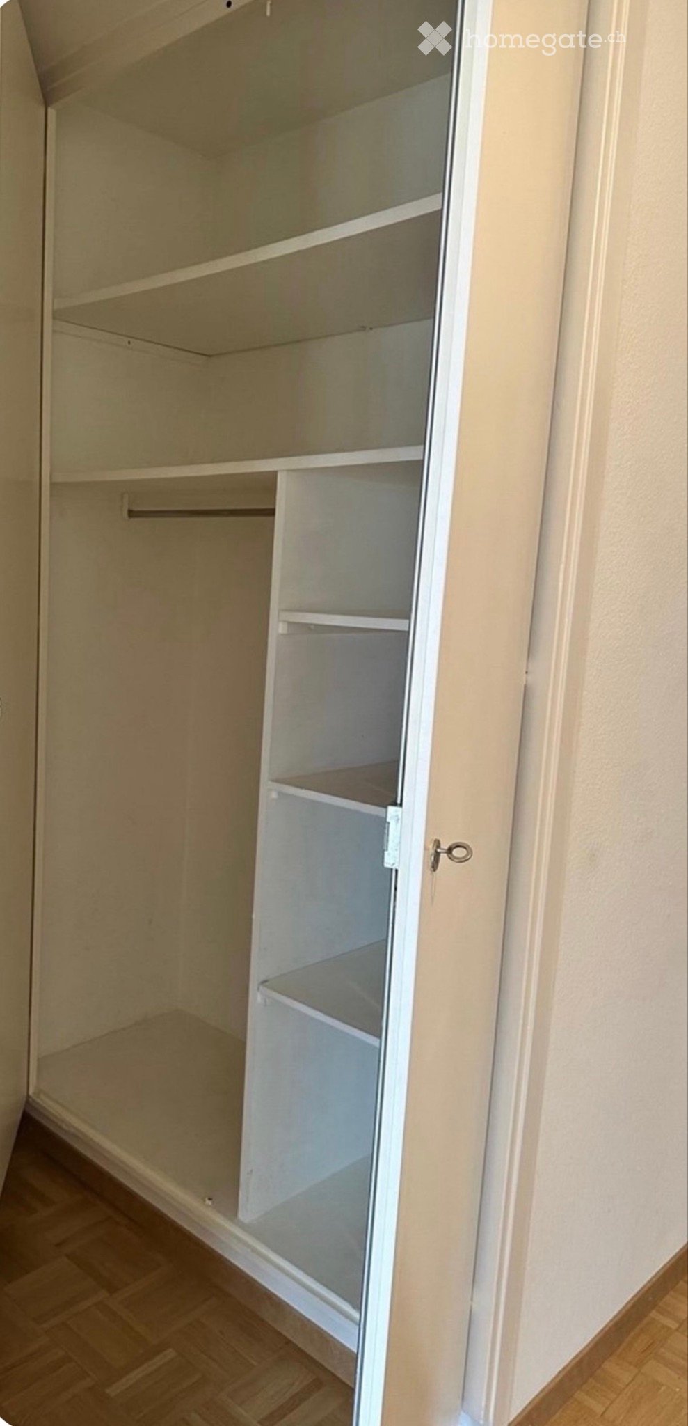 1 Zimmer Einzelzimmer, Foto 2 von 3