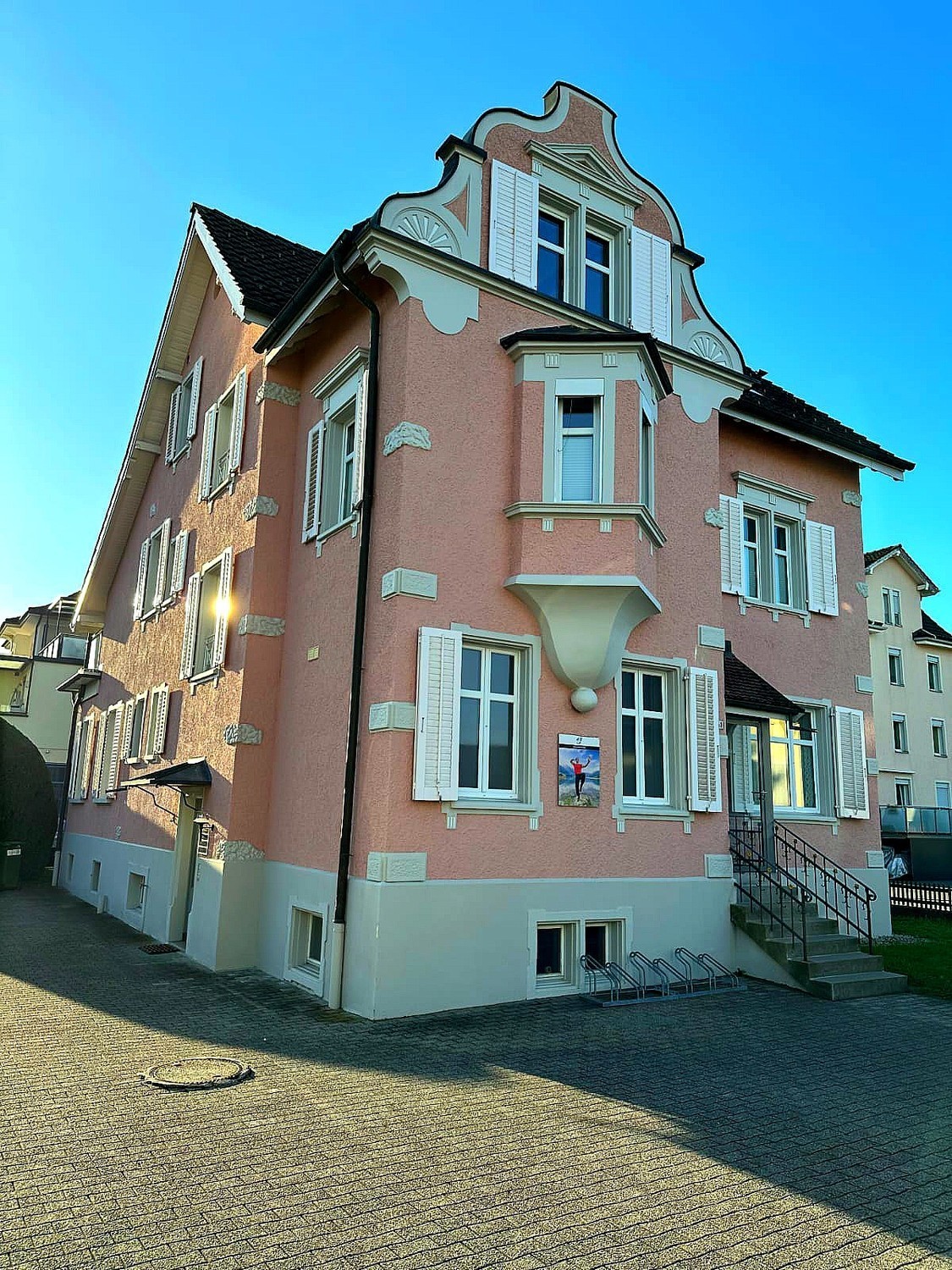 112m² commercial
