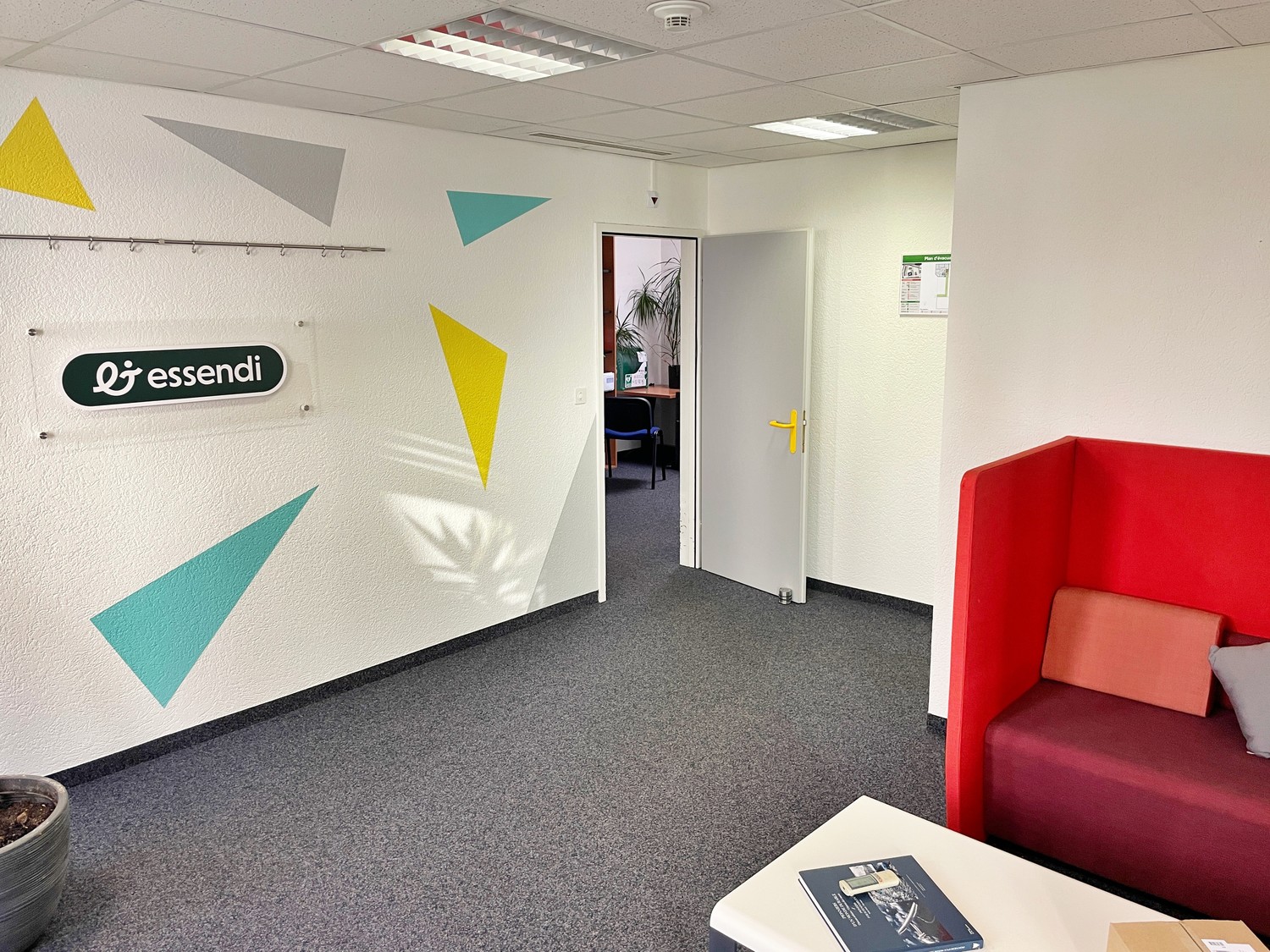 230m² Verkaufsfläche, Foto 2 von 10