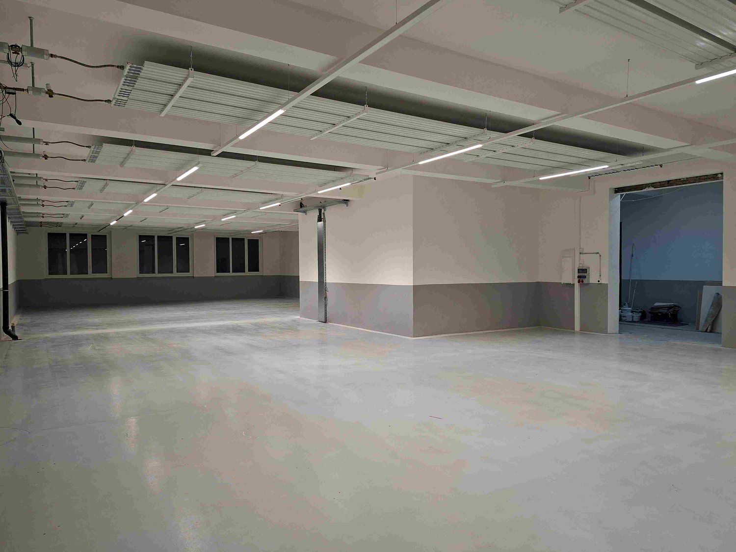 200m² industrial object