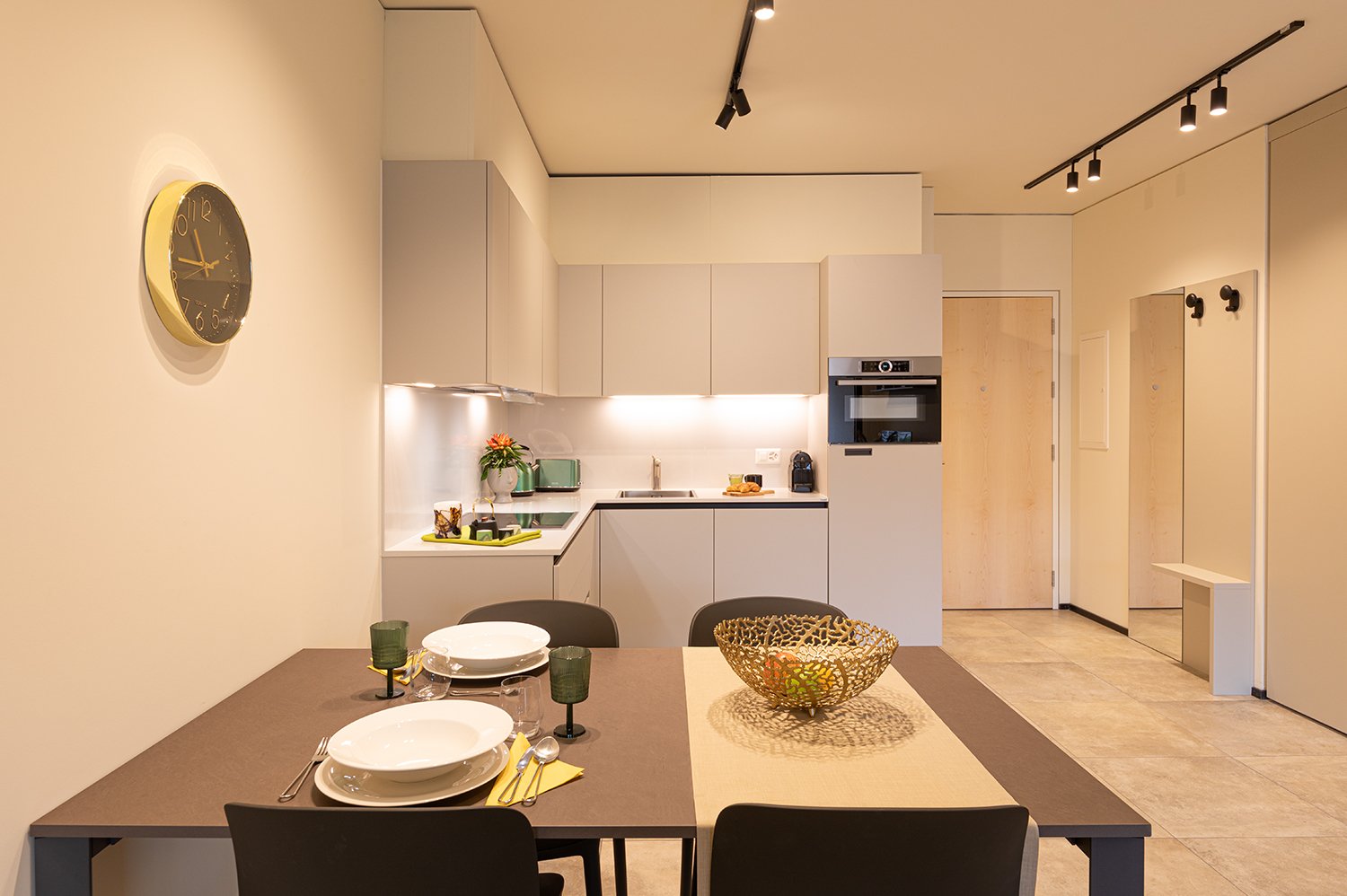 2 ½ rooms furnished flat