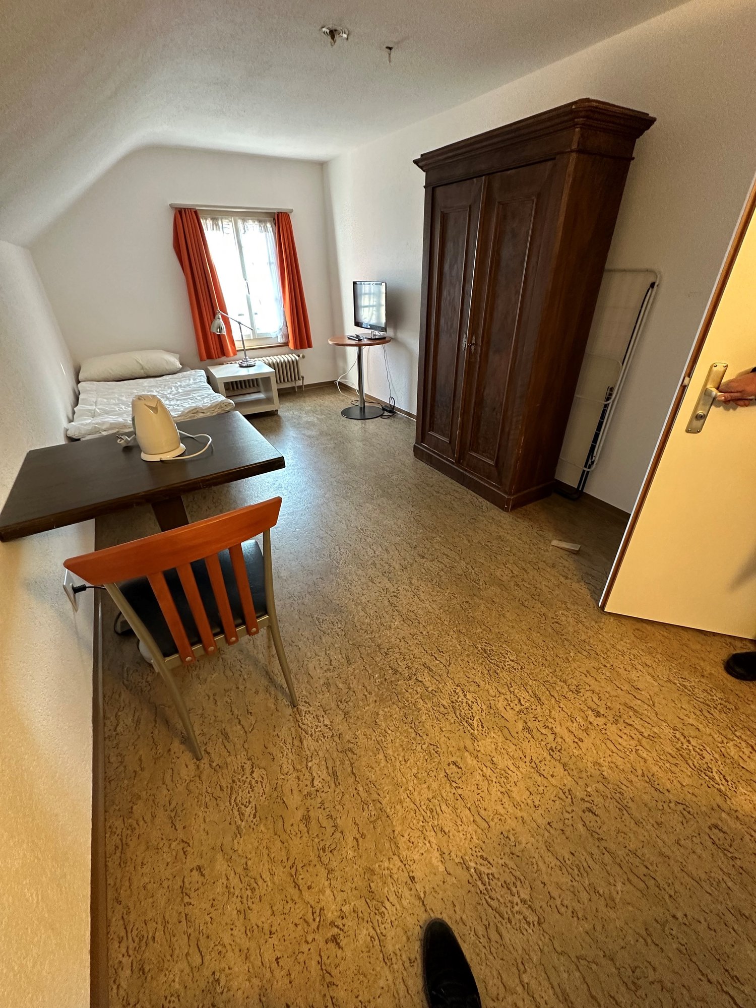 1 room furnished flat