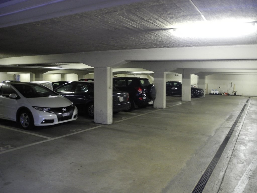 Underground slot, Foto 1 von 2