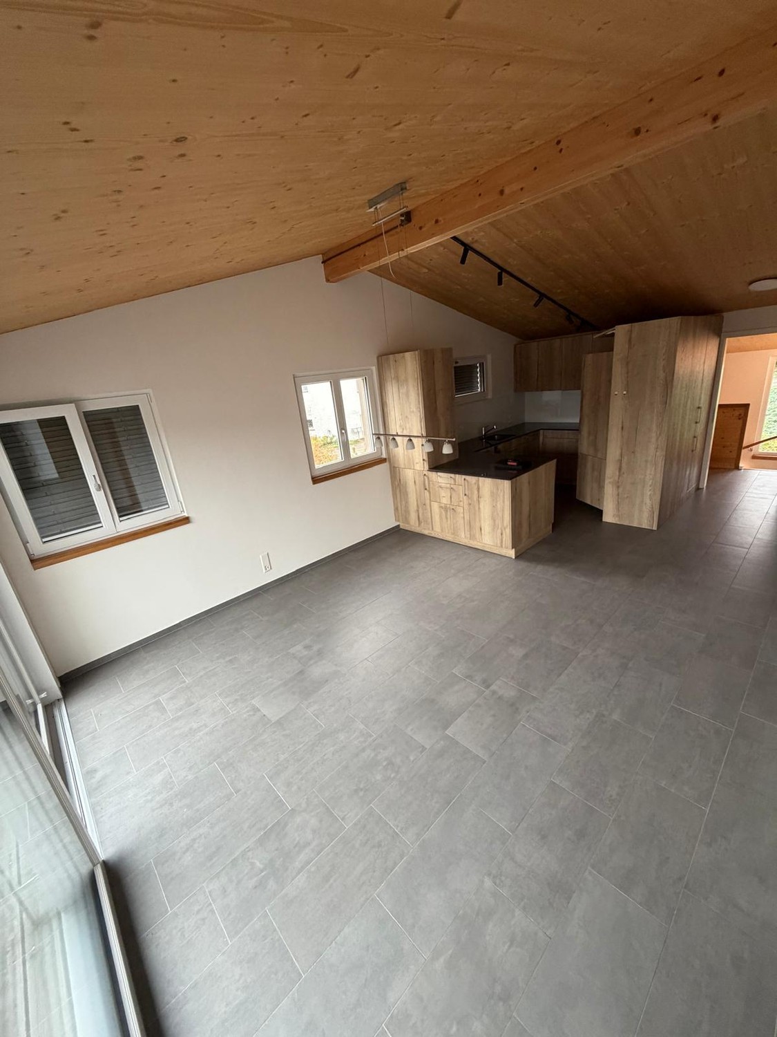 7 rooms apartment