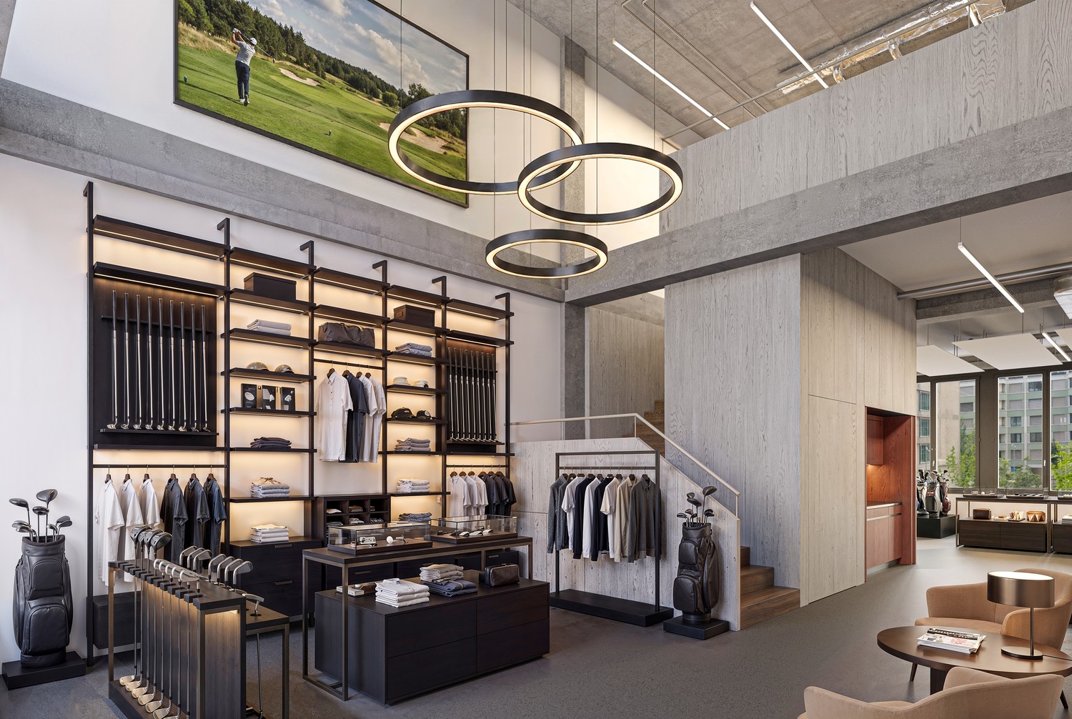 150m² shop