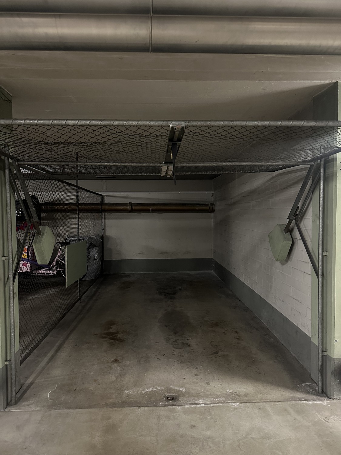Underground slot, Foto 2 von 2