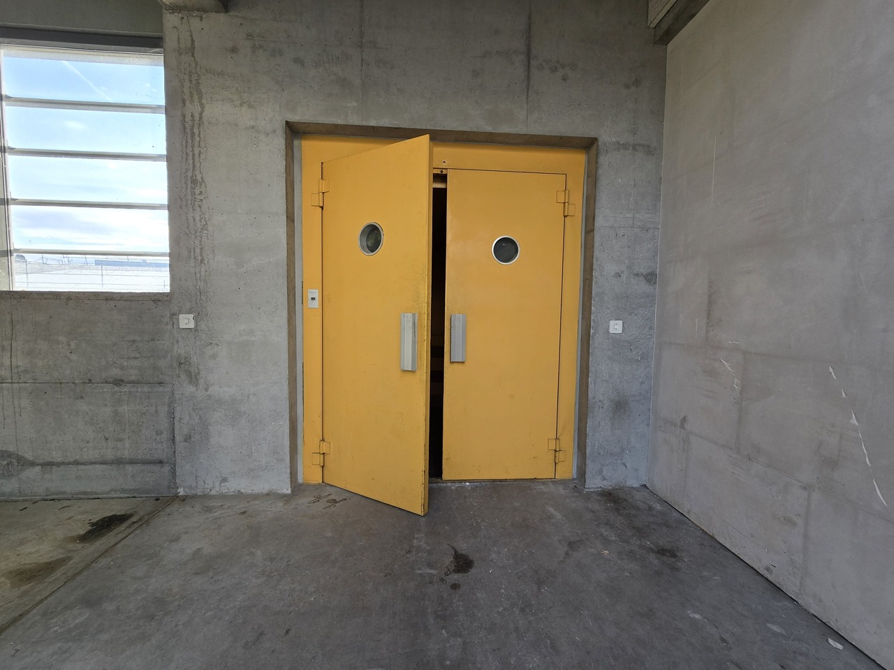 Atelier di 158m²