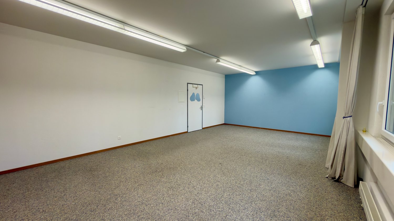 27m² office
