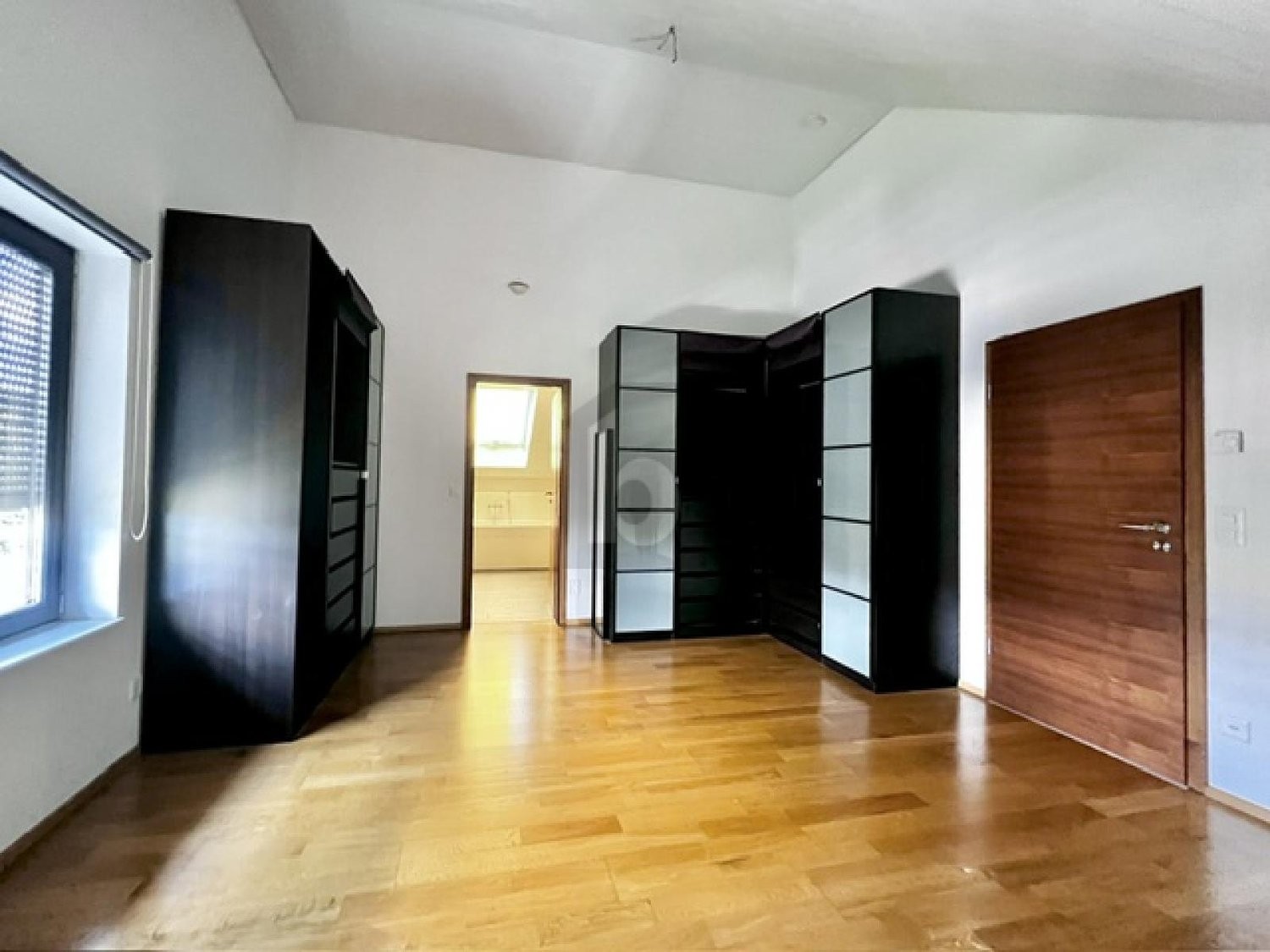 8 Zimmer Einfamilienhaus, Foto 4 von 4