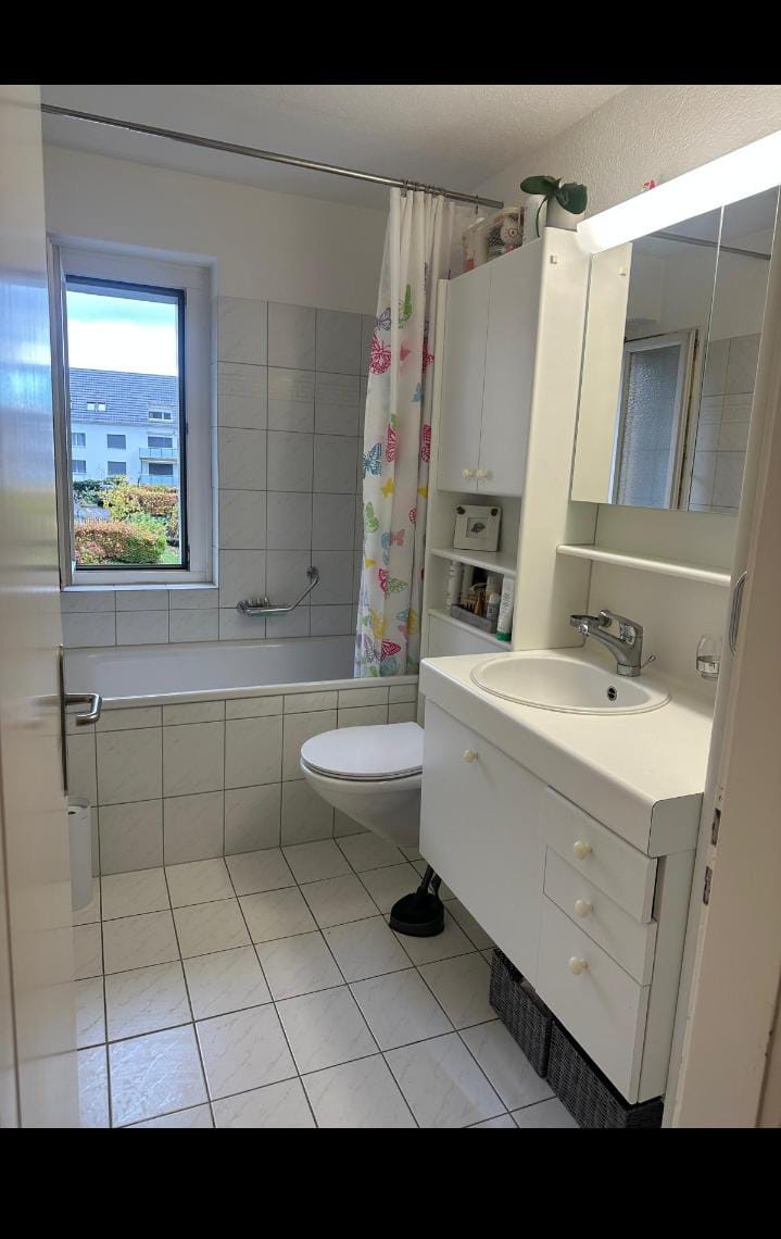 Zimmer in einer Wohngemeinschaft, Foto 1 von 3