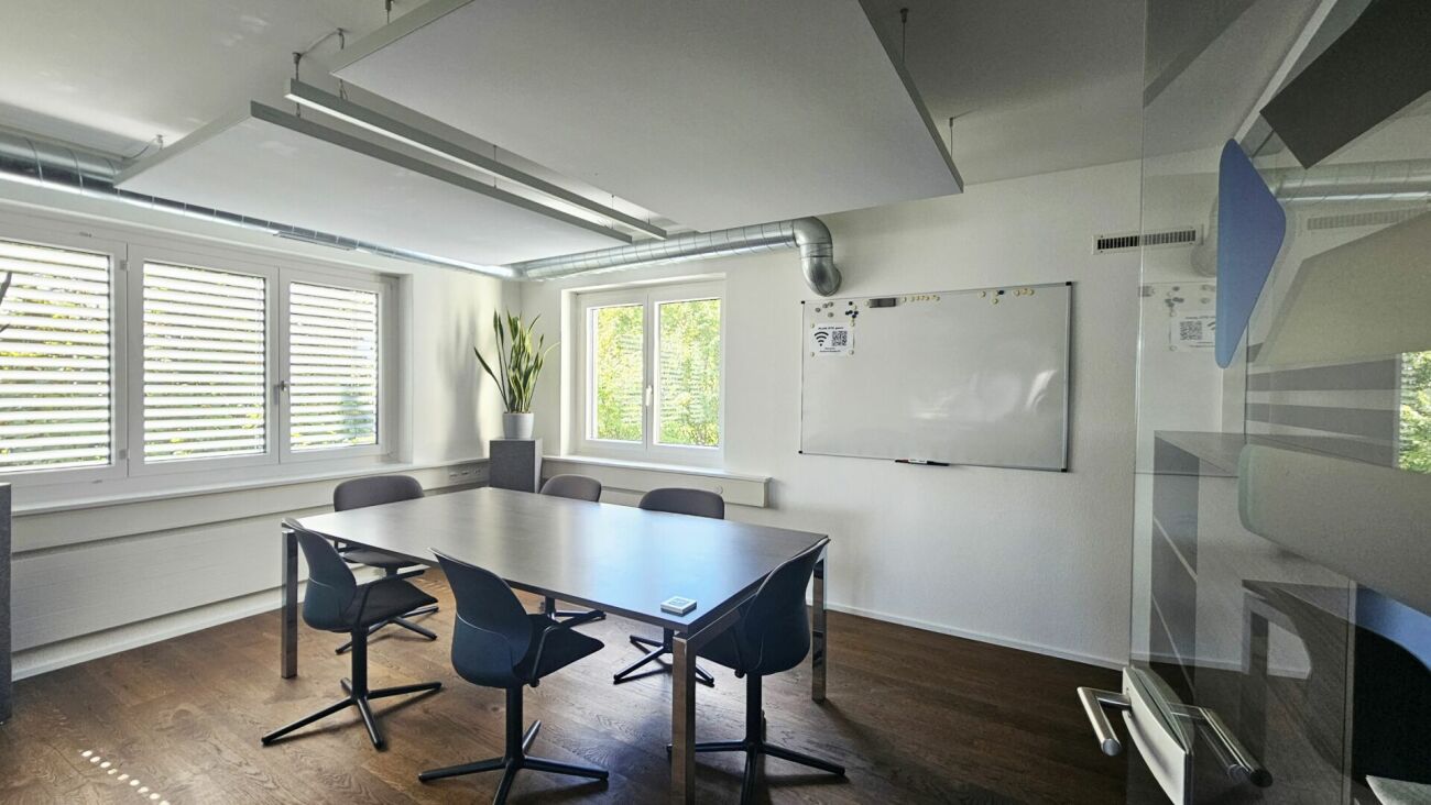 190m² office