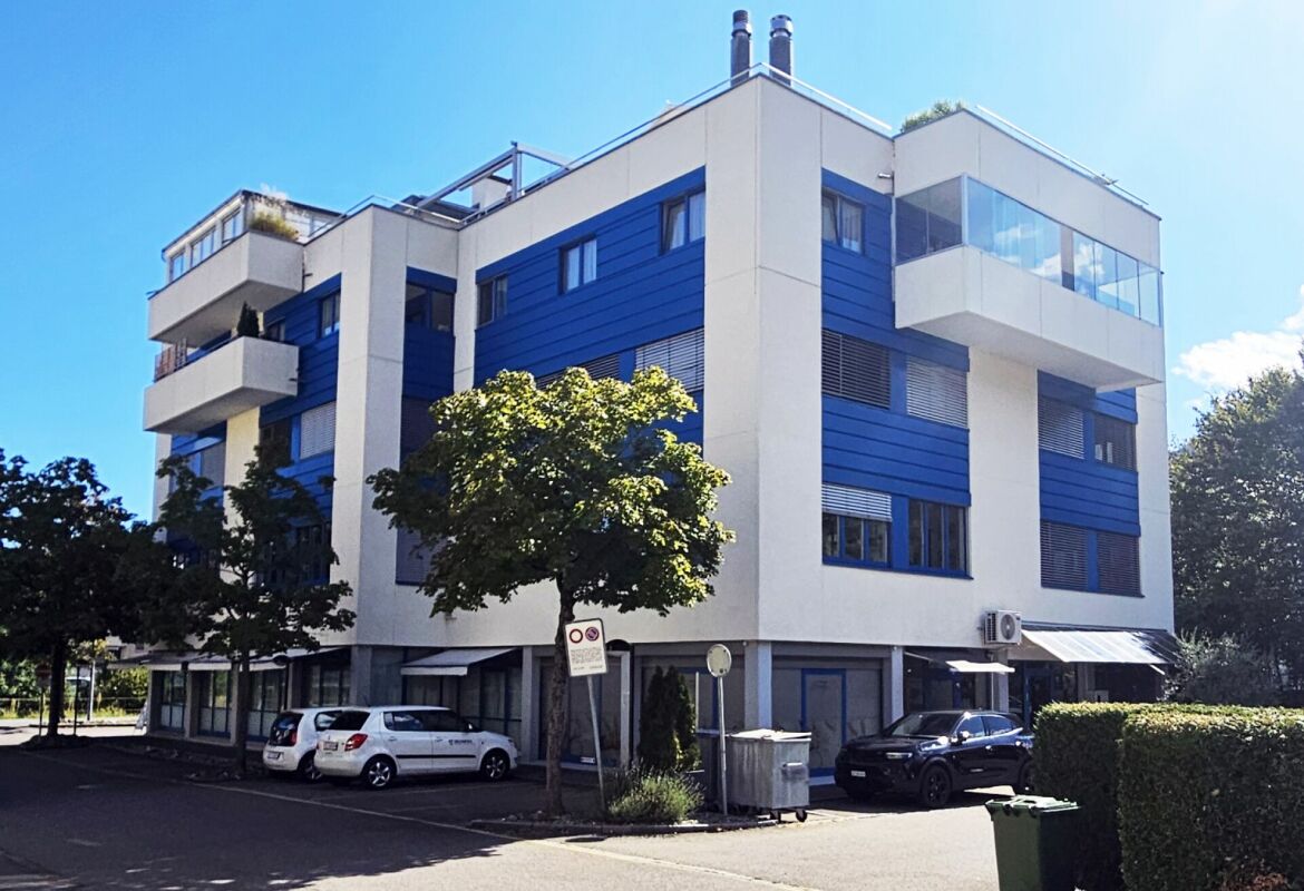 190m² office