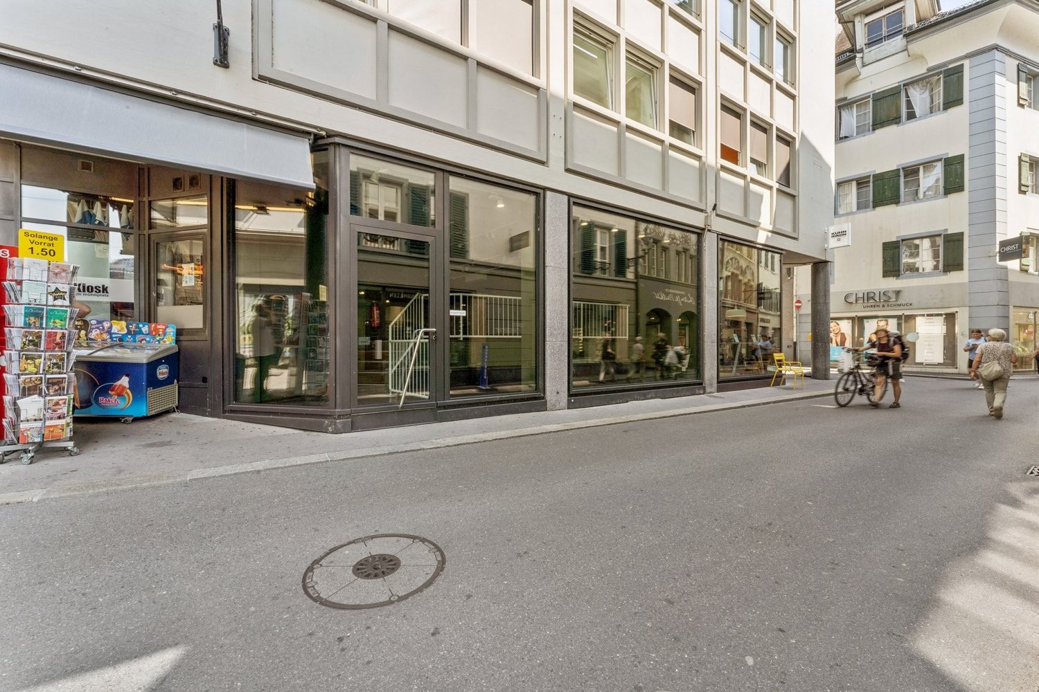 281m² shop, Foto 2 von 8
