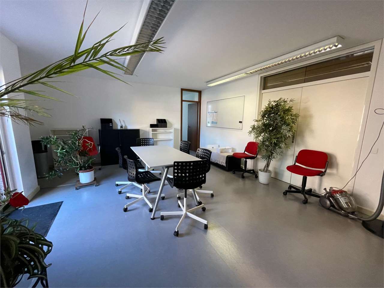 Office, Foto 2 von 7