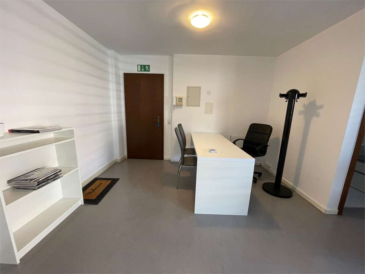Office, Foto 1 von 7