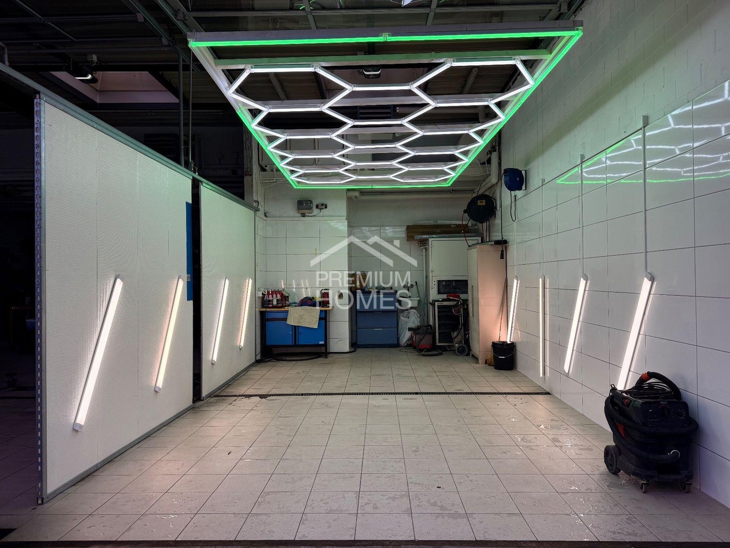 250m² commercial