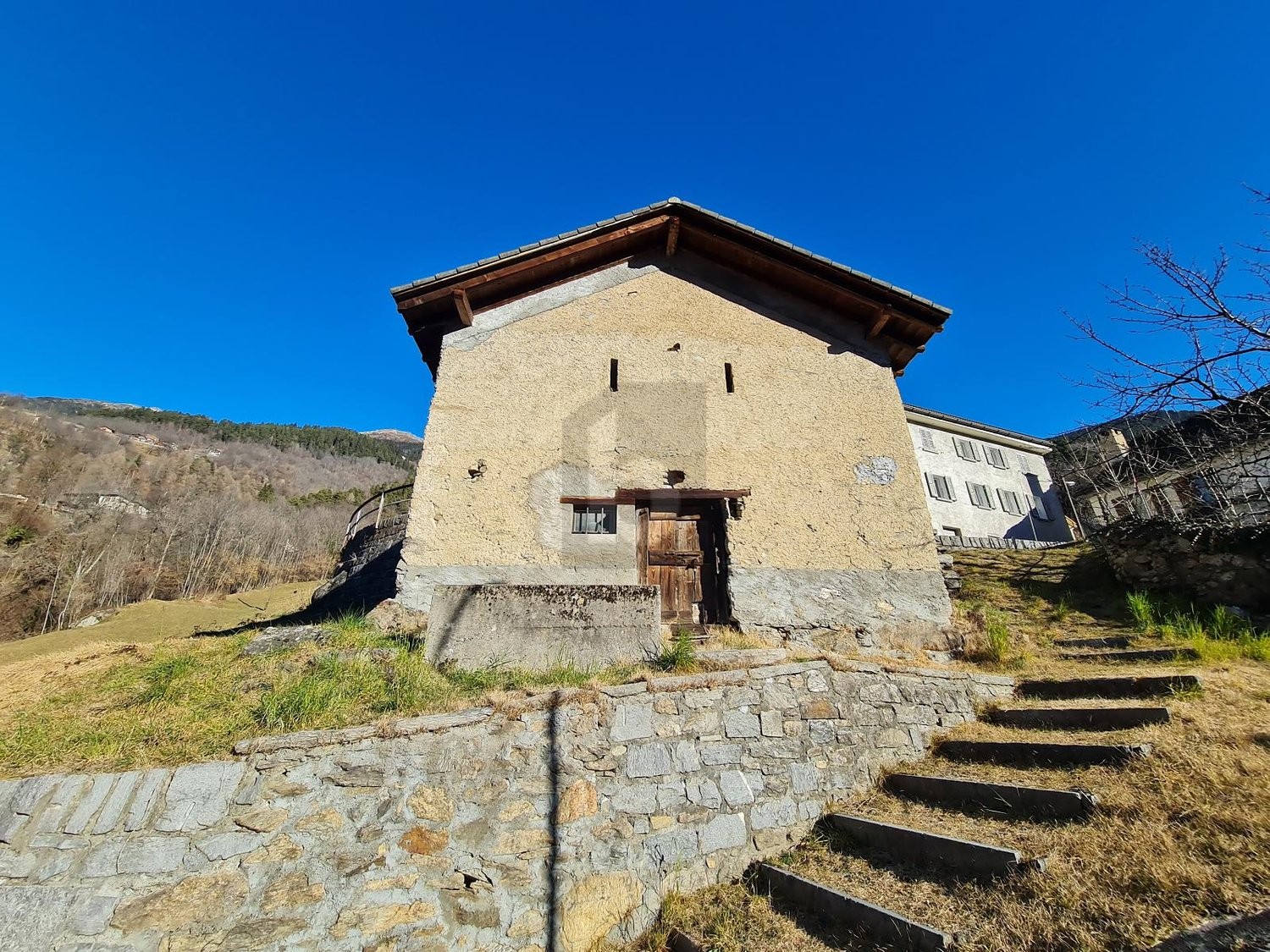 3 Zimmer Chalet, Foto 1 von 4
