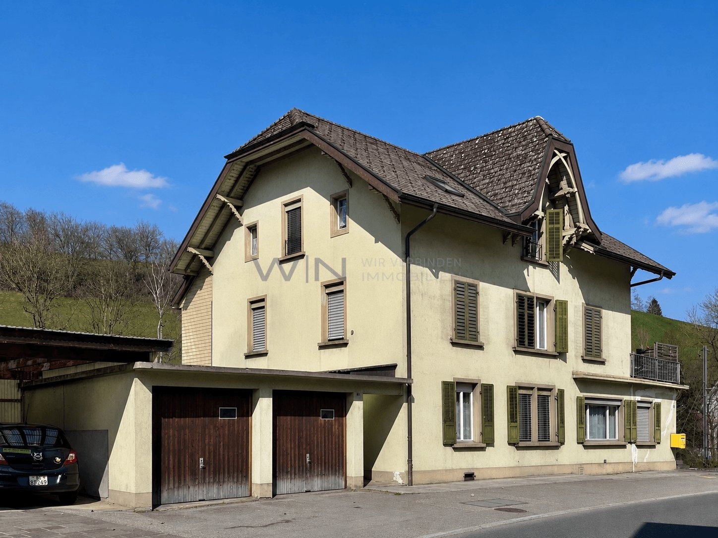 Maison multifamiliale de 14 ½ pièces