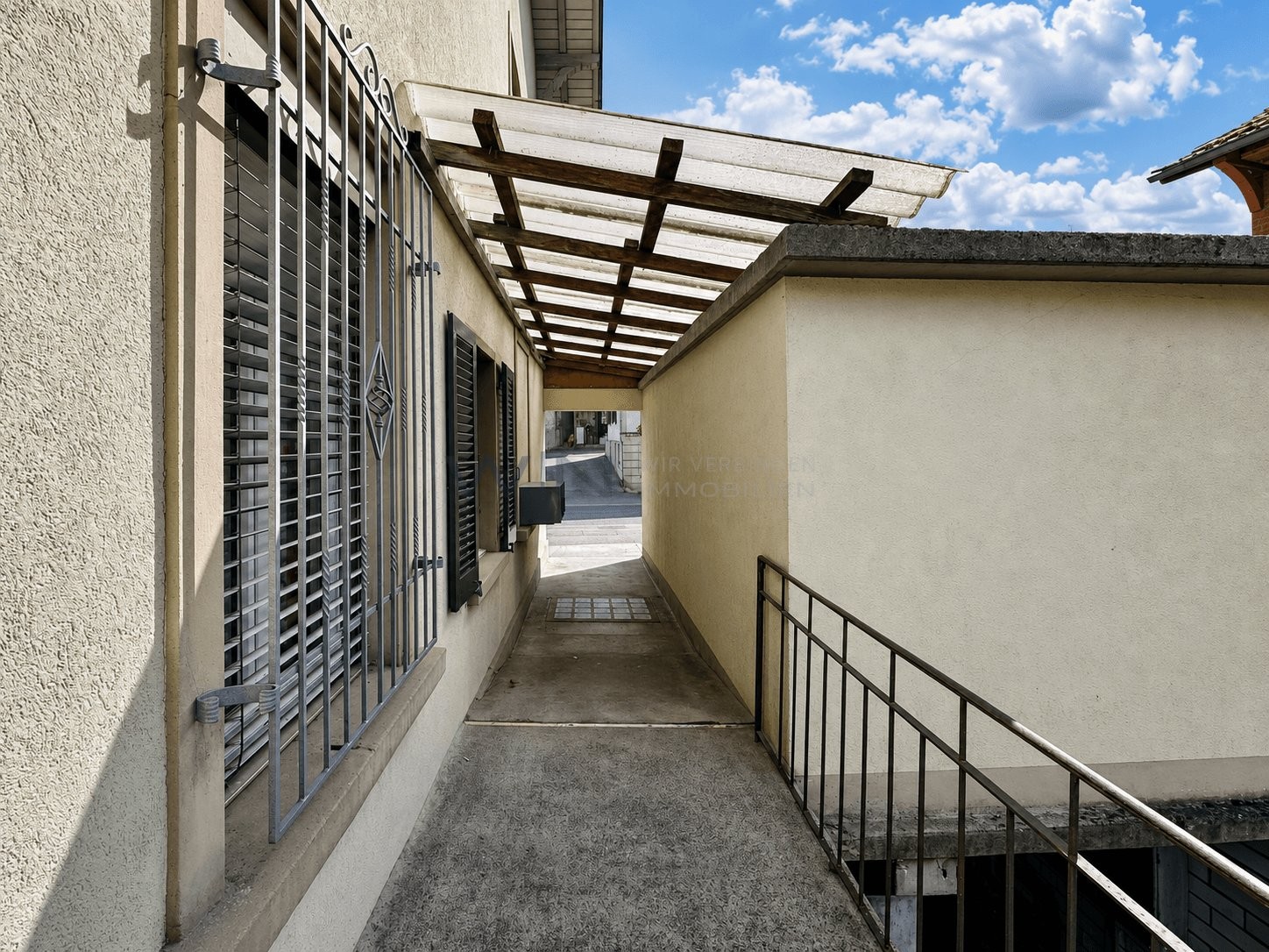 Maison multifamiliale de 14 ½ pièces