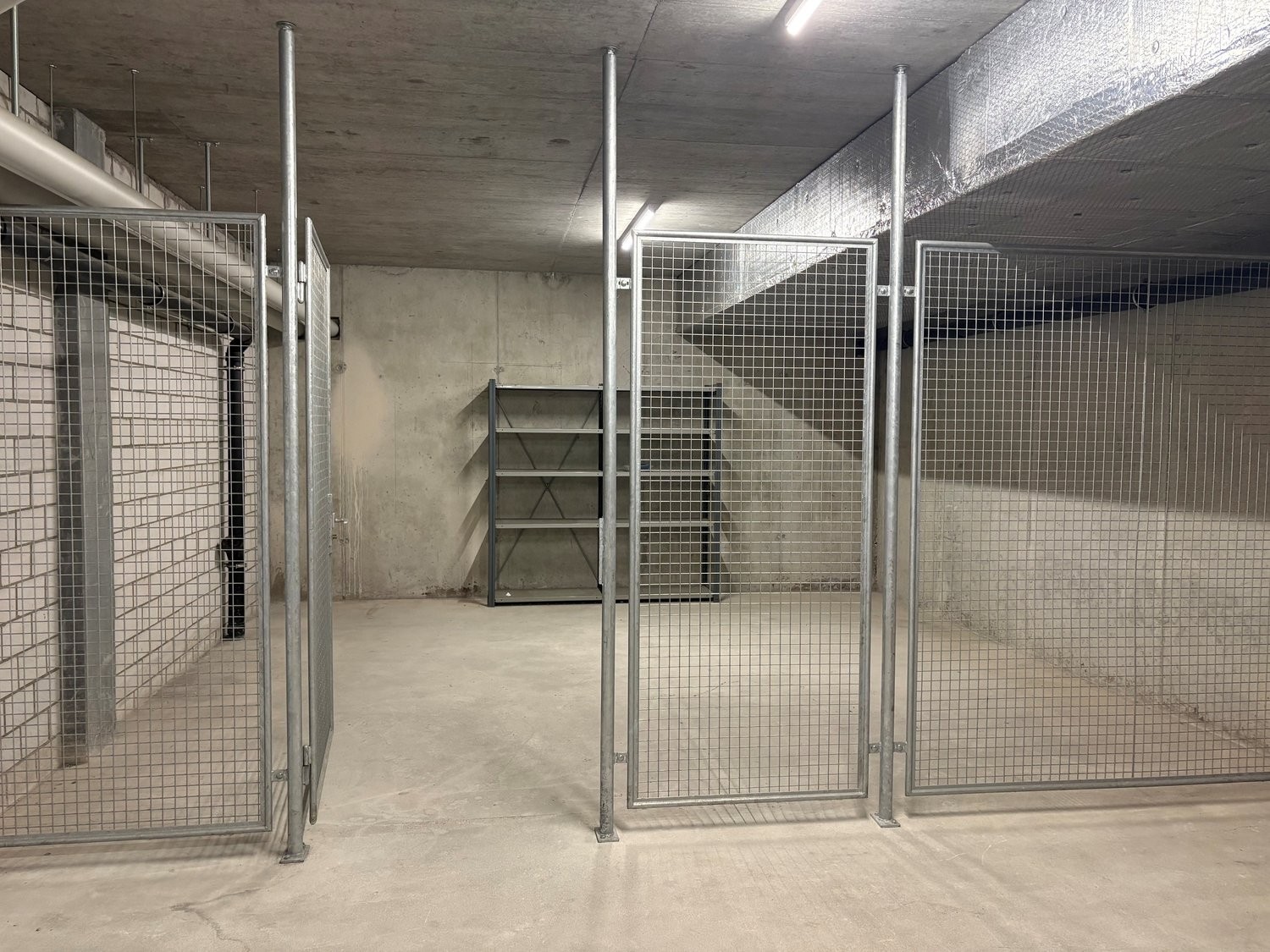 505m² office
