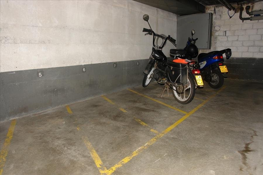 Covered bike parking, Foto 3 von 3
