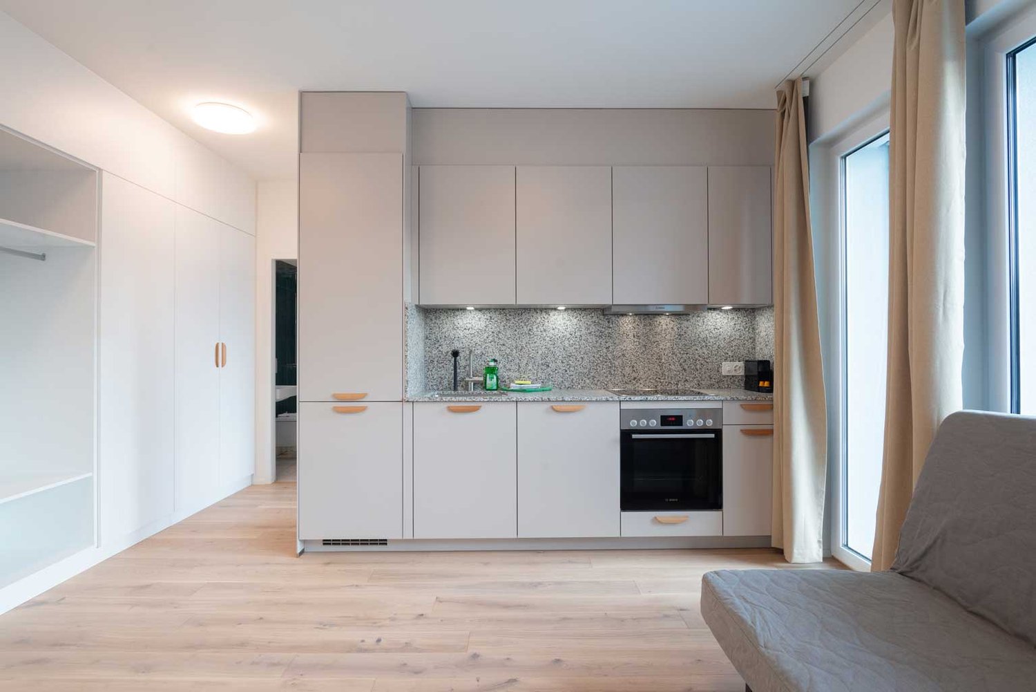 2 rooms furnished flat, Foto 2 von 10