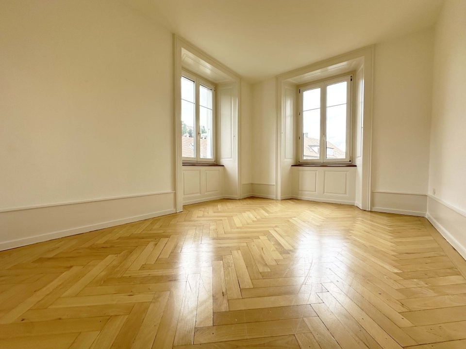 5 rooms apartment