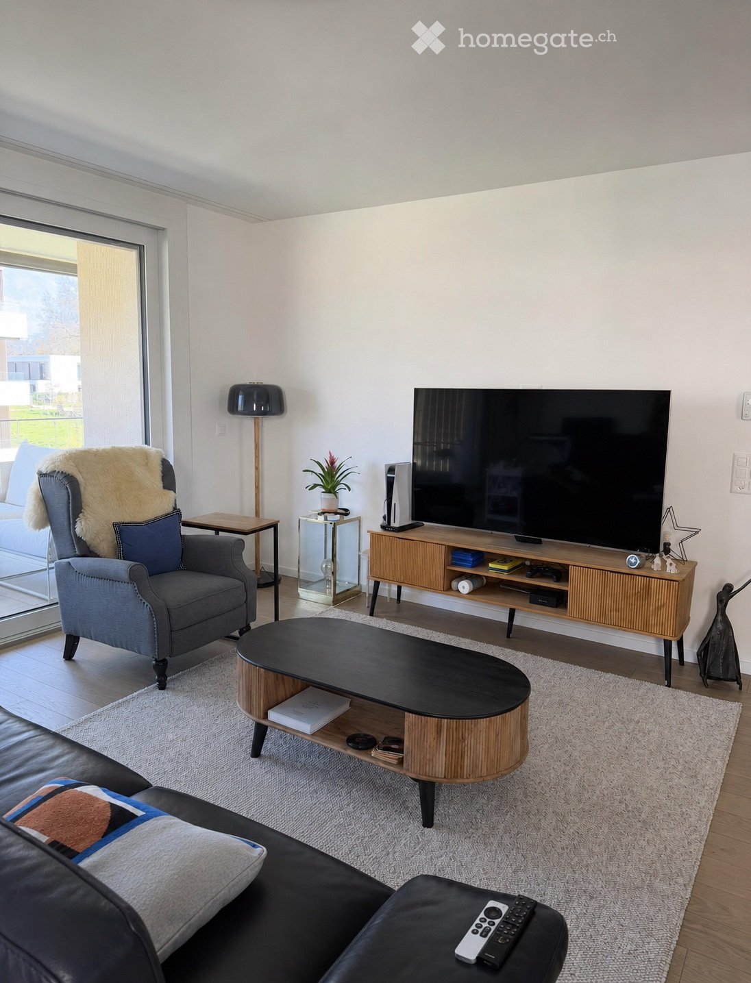 5 rooms apartment