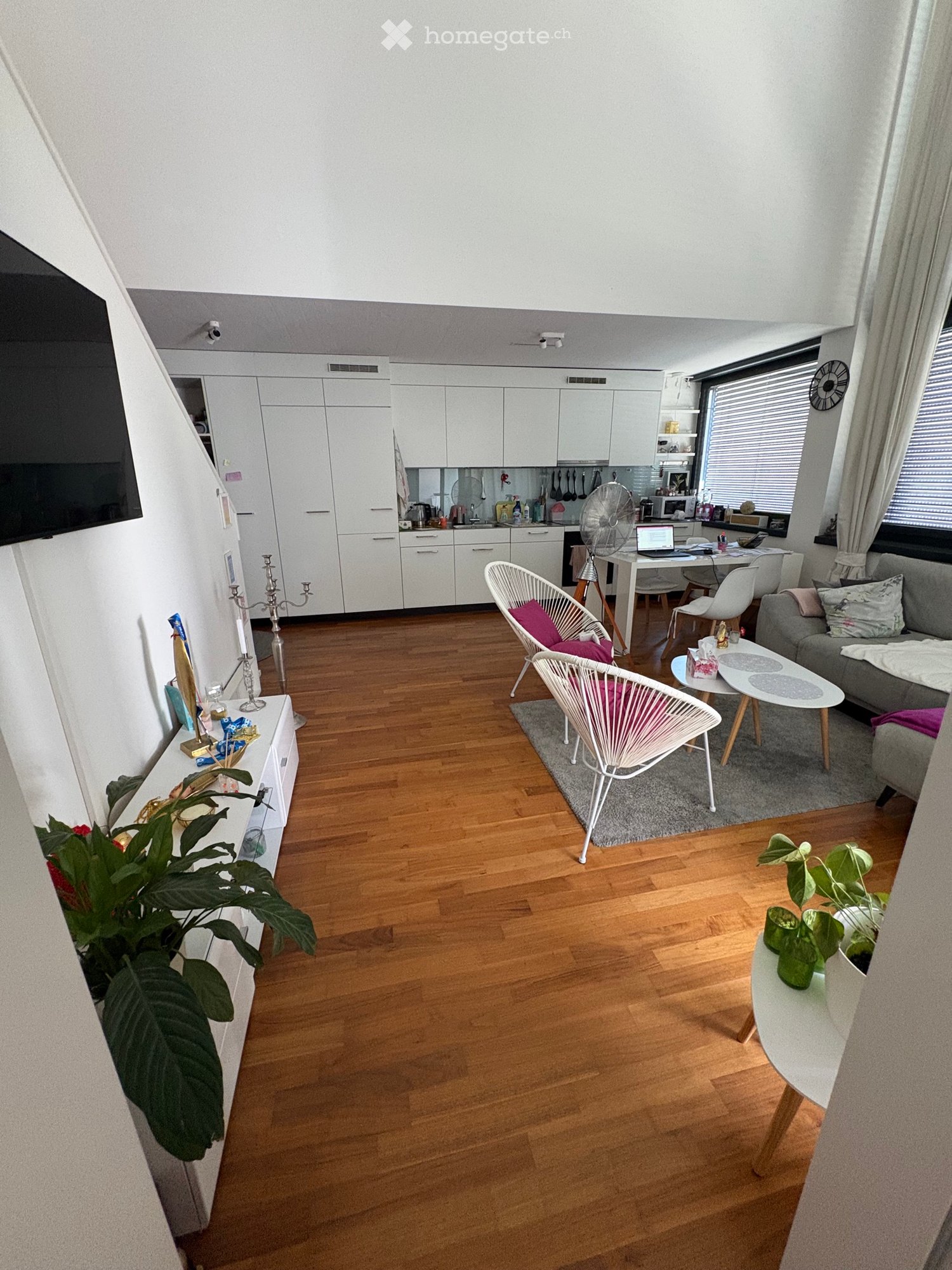 1 room single room, Foto 2 von 3