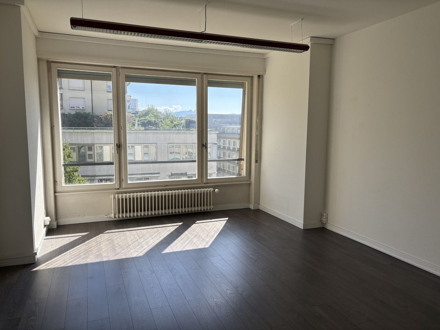 175m² Büro, Foto 2 von 6
