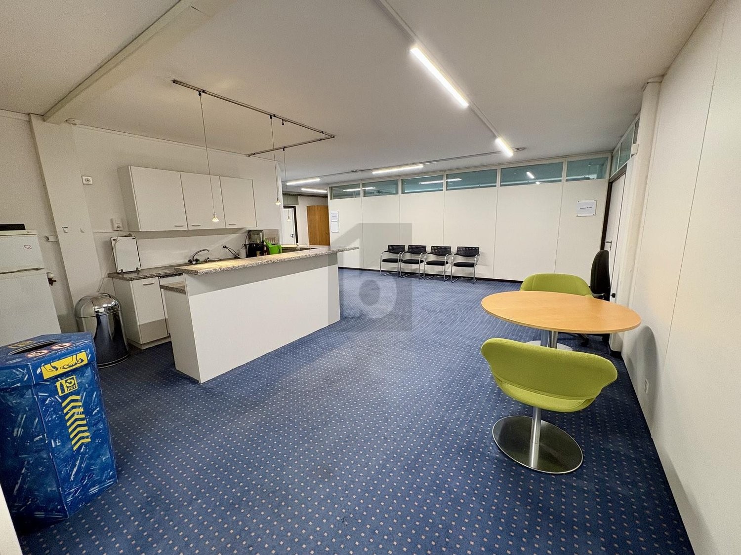19m² office