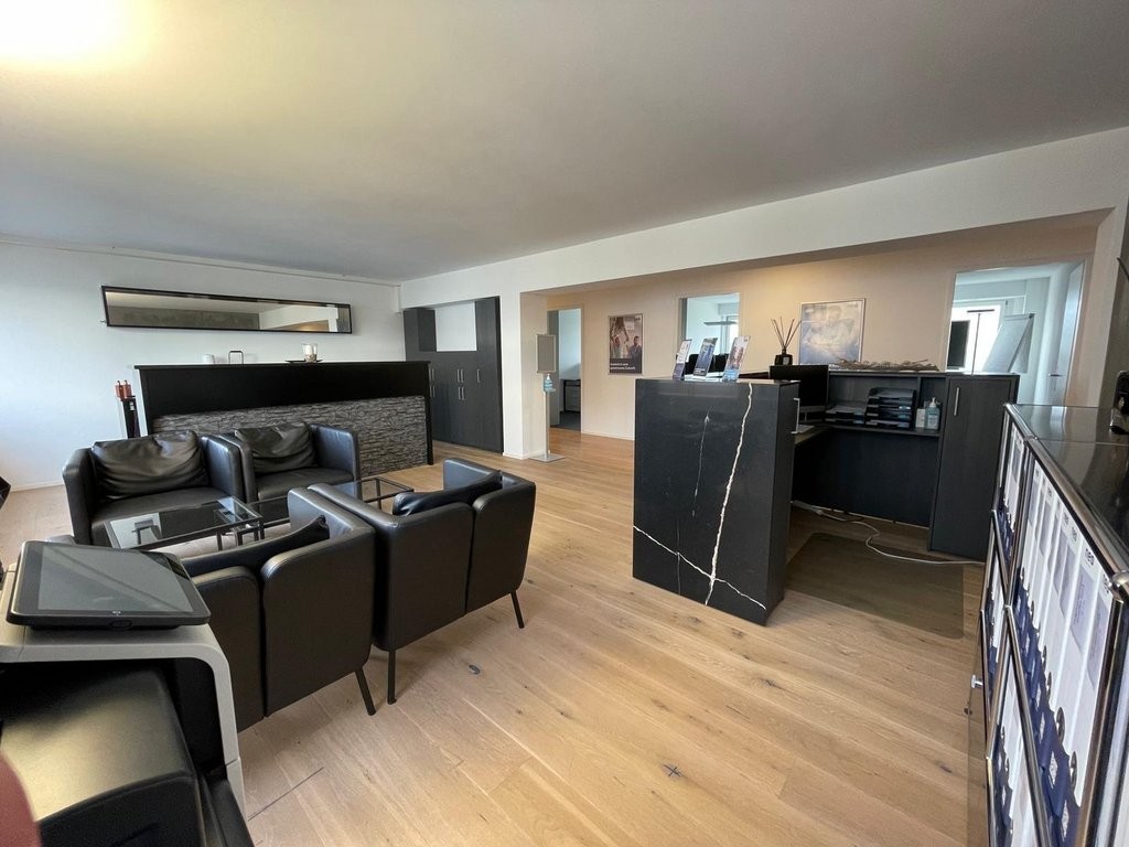 157m² office, Foto 1 von 7