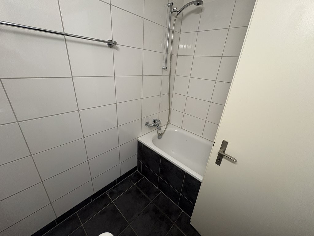 5 rooms apartment
