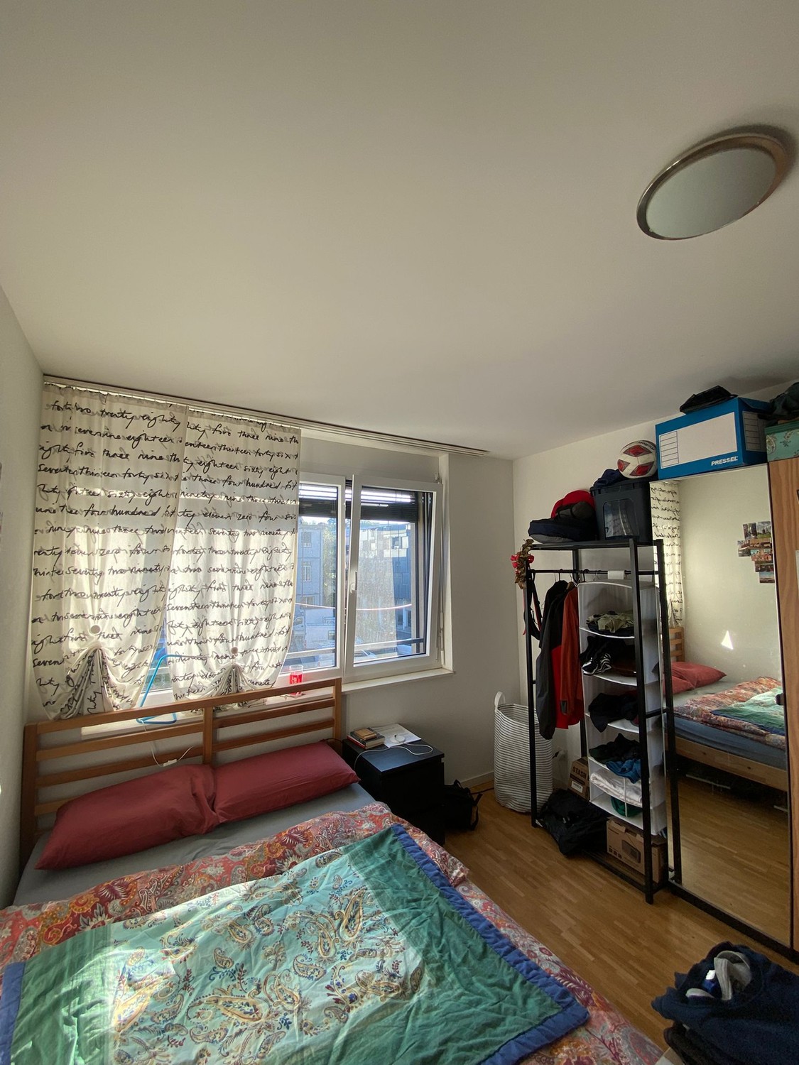 Room in a shared flat, foto 2 di 3