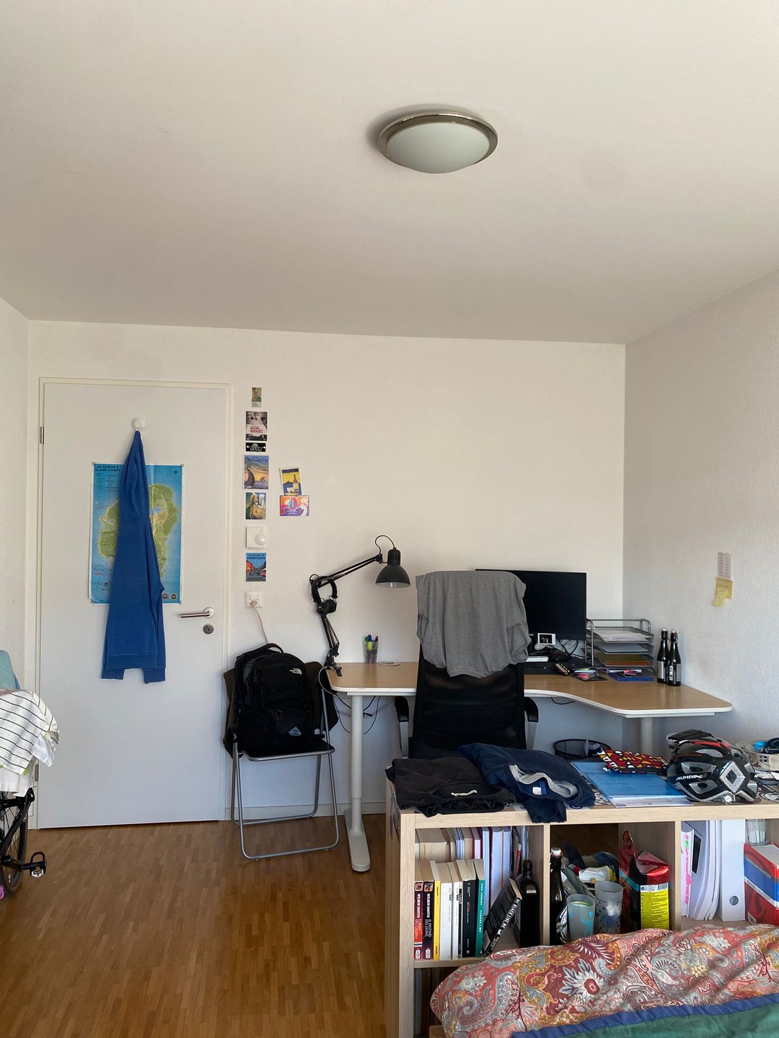 Room in a shared flat, foto 3 di 3